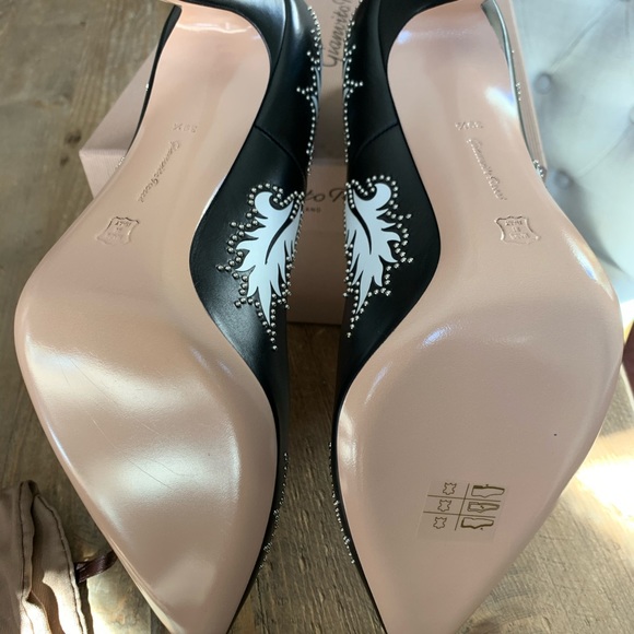 Gianvito Rossi “Santa Fe” Pumps BNIB - Picture 8 of 8